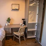 Maison D'arnaud Δωμάτια σε οικογενειακή κατοικία