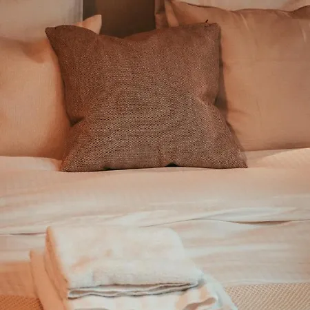 Maison D'arnaud Δωμάτια σε οικογενειακή κατοικία