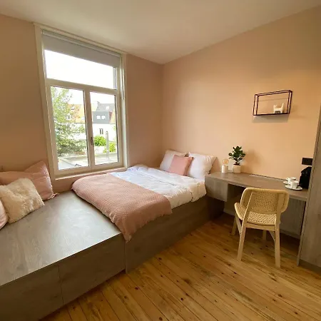 Maison D'arnaud Δωμάτια σε οικογενειακή κατοικία