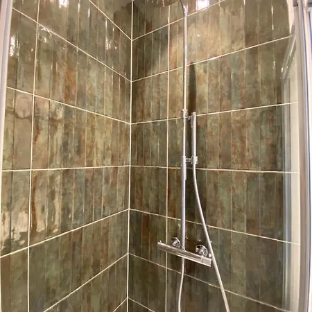 Maison D'arnaud Δωμάτια σε οικογενειακή κατοικία